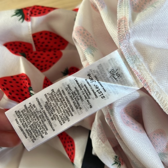 SOLD** Sister Jane Strawberry Court white silk red print bow tie blouse top M - Picture 9 of 9